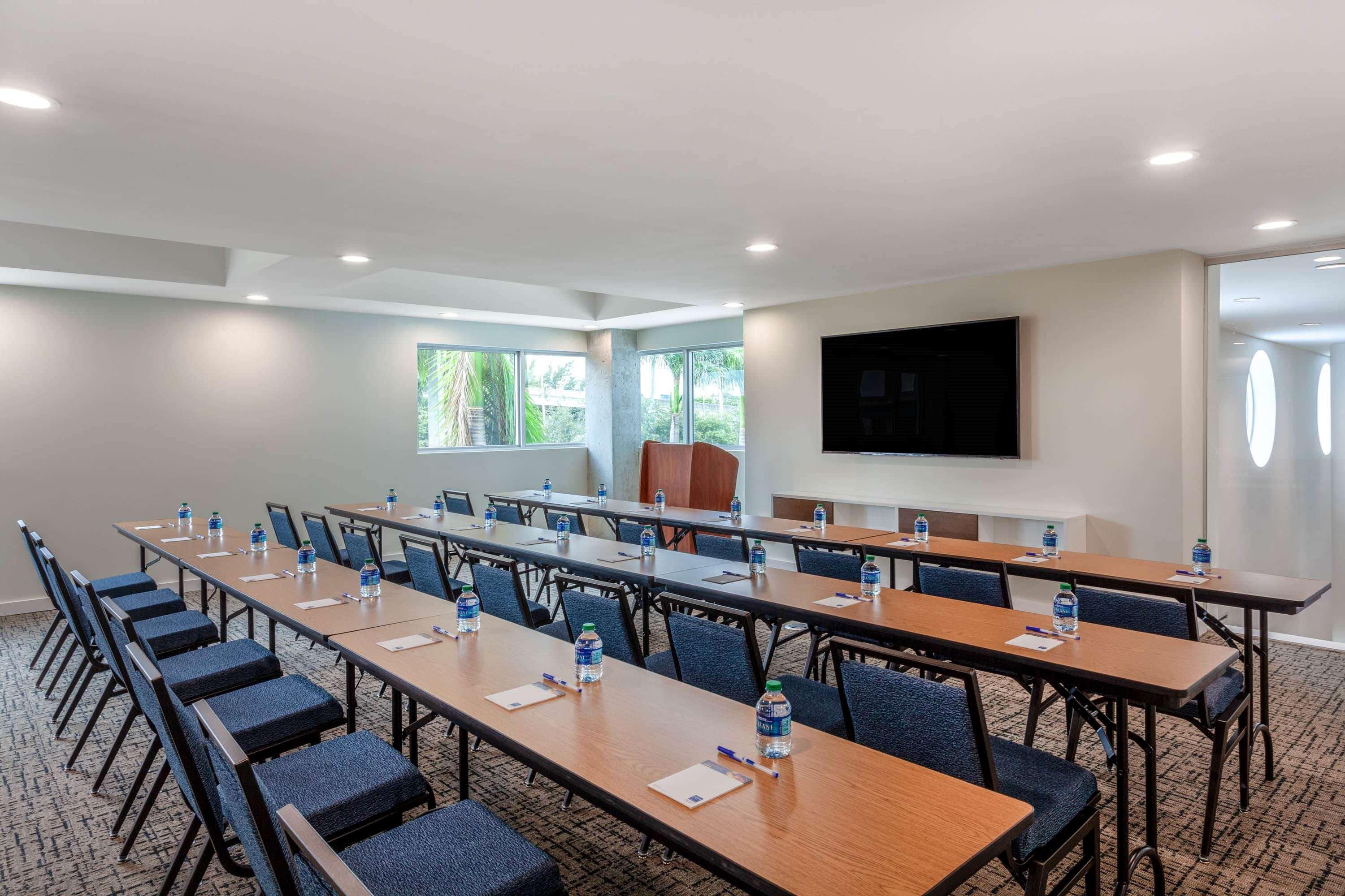 Maritime Hotel Fort Lauderdale Airport & Cruiseport Bagian luar foto